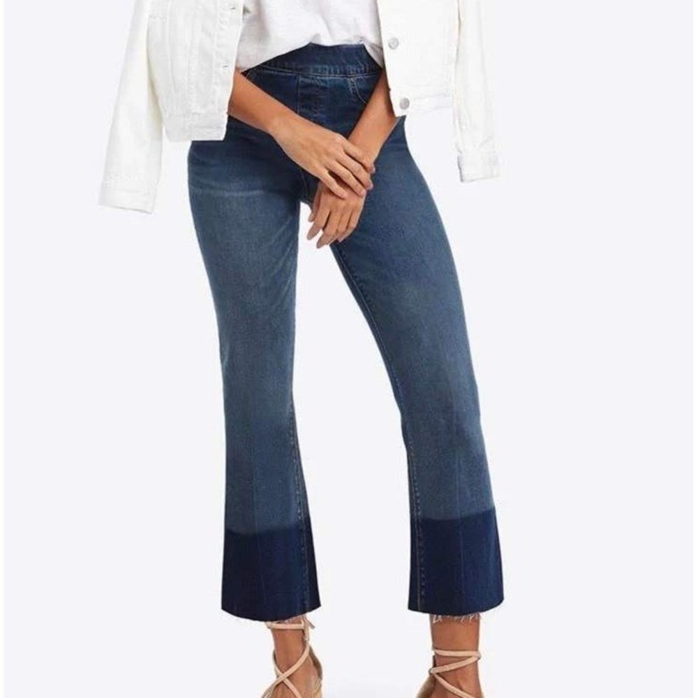 Spanx Cropped Flare Jeans Size Medium Blue Two Tone Stretch Comfort Casual Chic